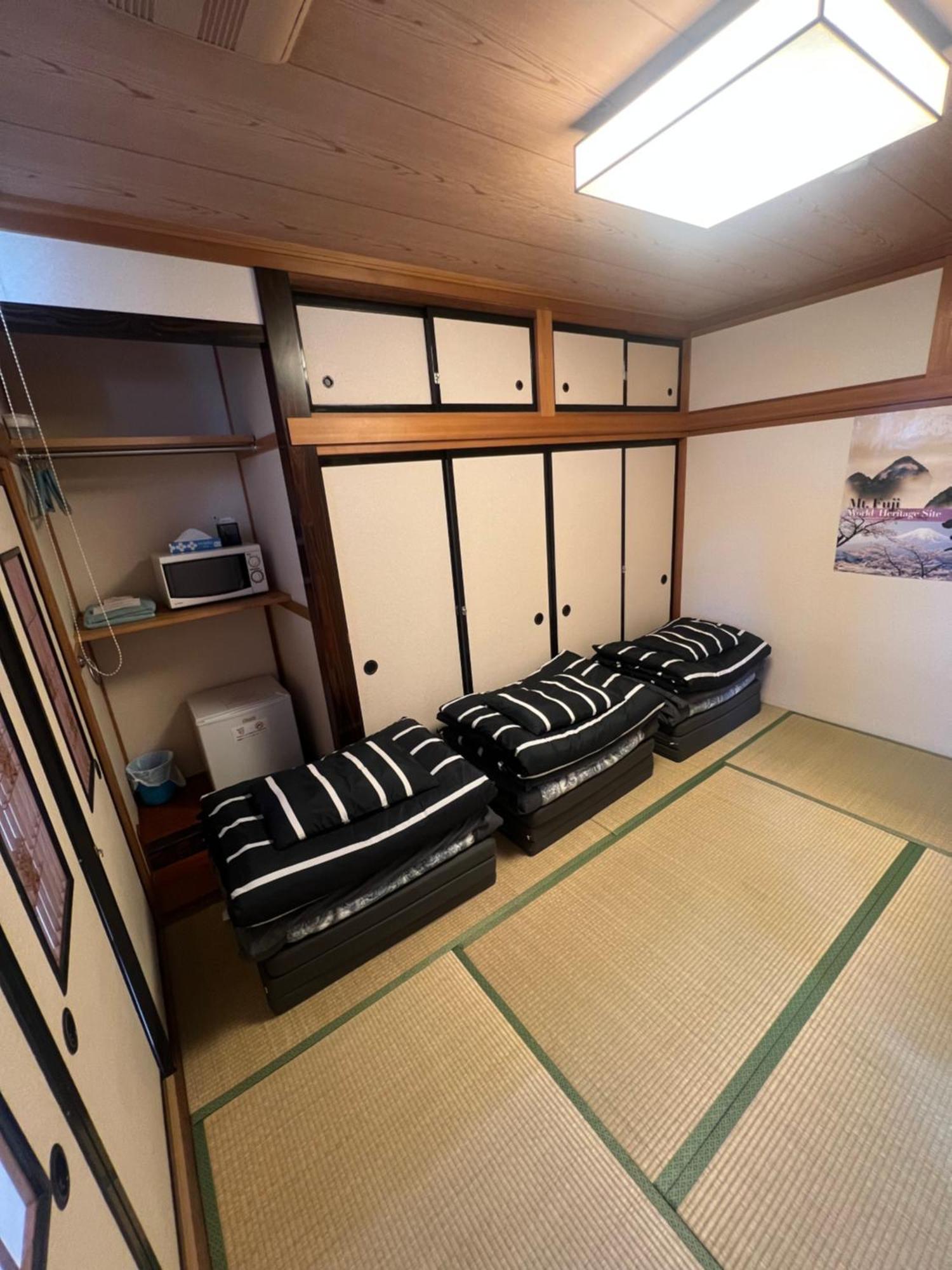 פוג'יושידה Mt Fuji Hostel Michael'S מראה חיצוני תמונה